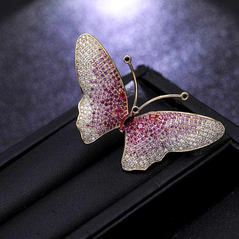 2025 New Sweet Butterfly Brooch Japanese and Korean Fashion Temperament Wedding Dinner Accessories Color Zircon Brooch