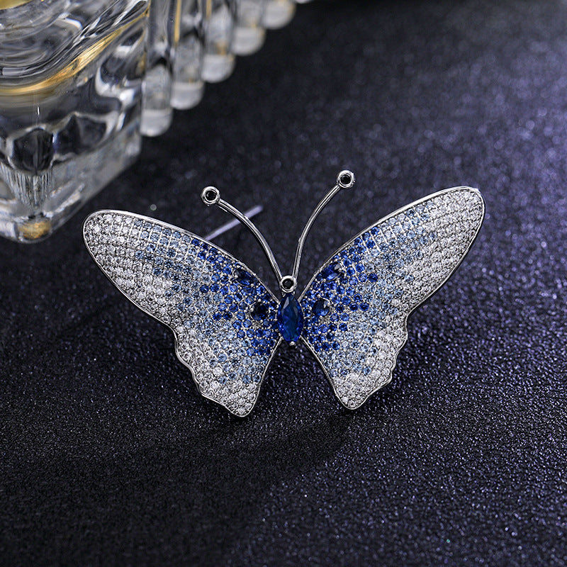 2025 New Sweet Butterfly Brooch Japanese and Korean Fashion Temperament Wedding Dinner Accessories Color Zircon Brooch