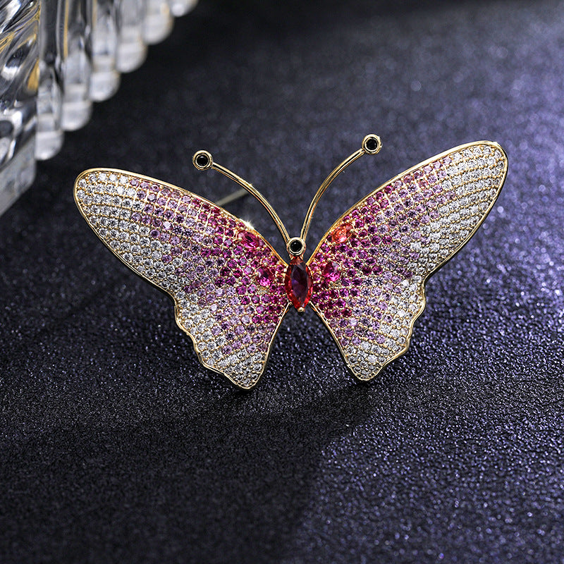 2025 New Sweet Butterfly Brooch Japanese and Korean Fashion Temperament Wedding Dinner Accessories Color Zircon Brooch