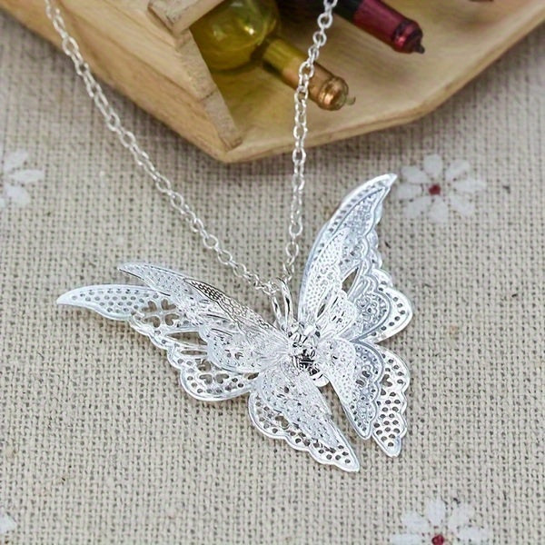 New butterfly pendant women's jewelry simple necklace gift