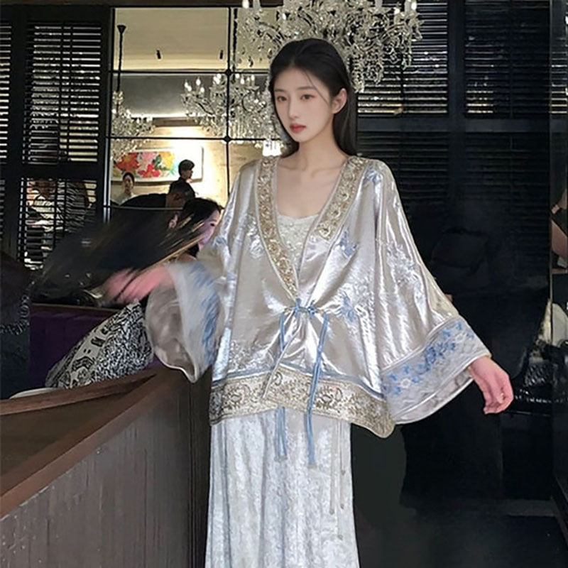 2025 spring high-end new Chinese butterfly embroidered diagonal placket new heavy industry light luxury loose coat women N2037