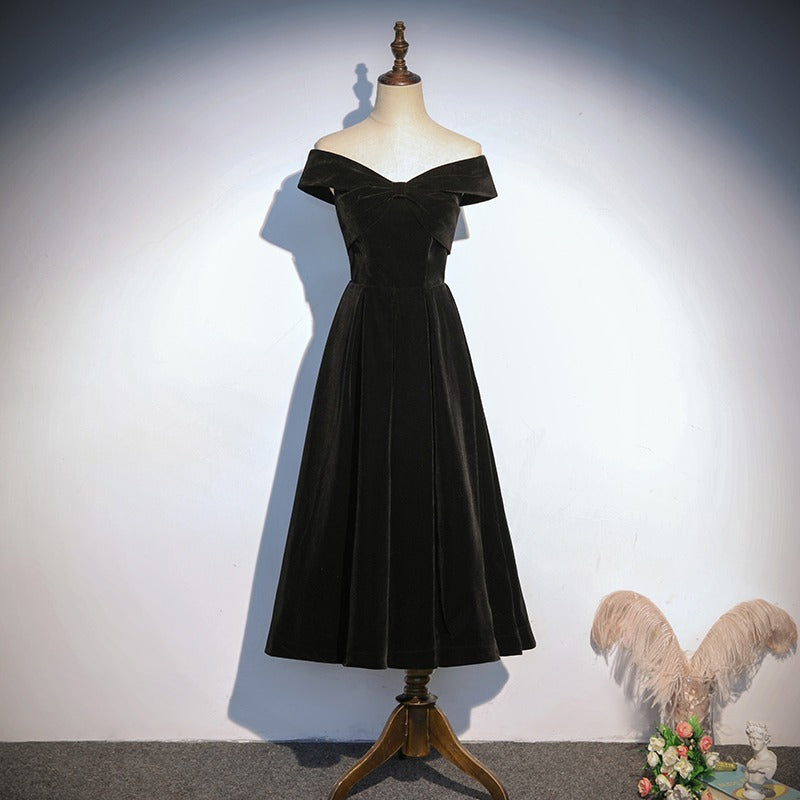 2025 Black evening dress women's new spring annual meeting host atmosphere high-end banquet temperament one-word shoulder long