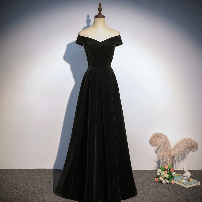 2025 Black evening dress women's new spring annual meeting host atmosphere high-end banquet temperament one-word shoulder long