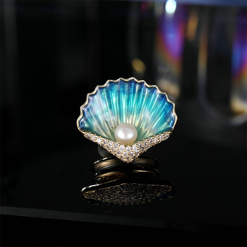 2025 Fashion pearl shell design sense high-end temperament marine life scallop pin anti-light buckle magnetic suction small brooch