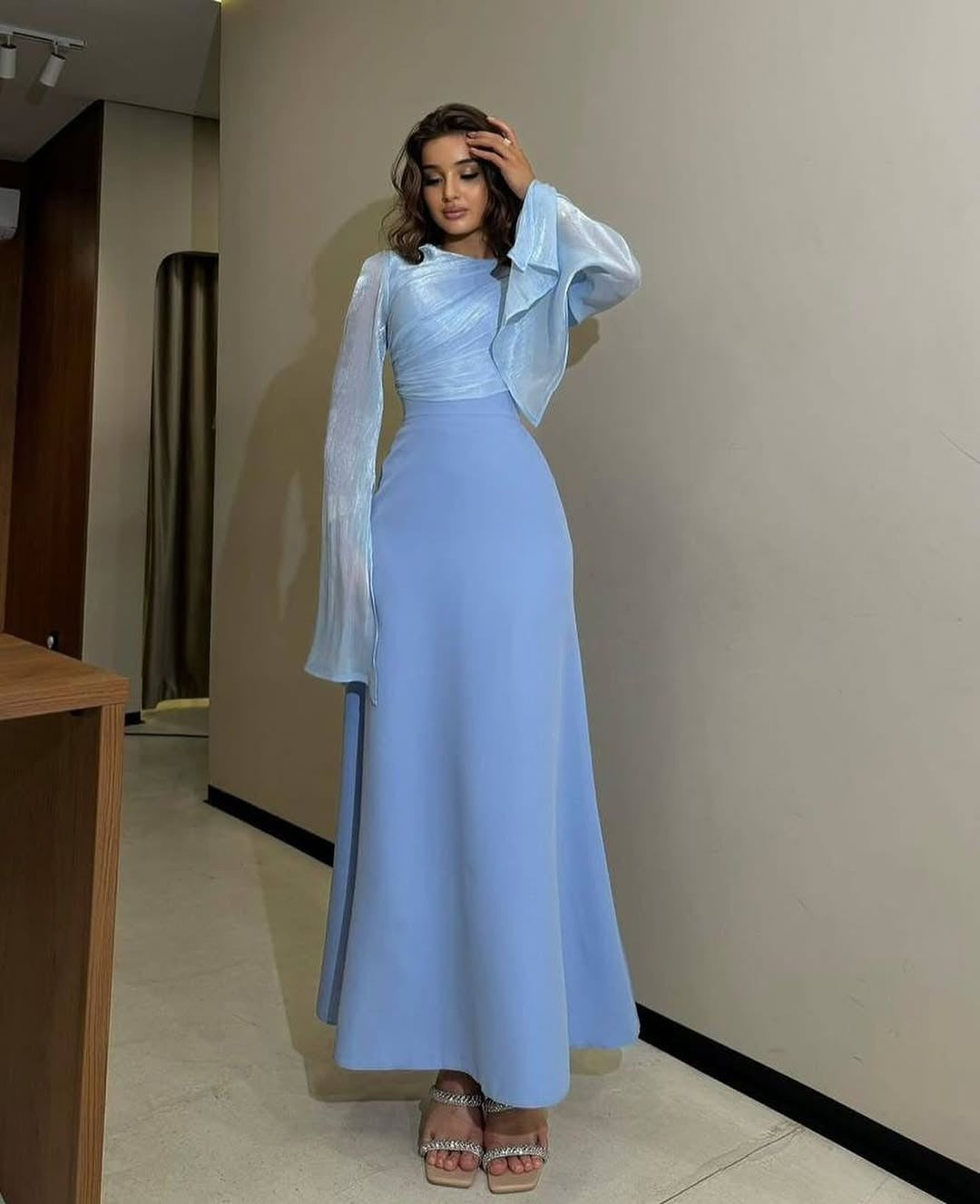 2025 popular autumn and winter New Popular trade women's clothing independent station ebay Middle East hip-wrapped satin bright yarn evening dress