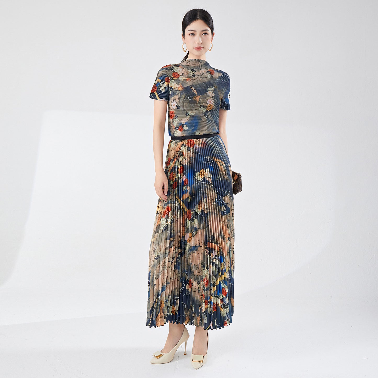 2025 suit women's clothing high-end sense summer retro temperament fashion printing small man unique suit skirt two-piece set