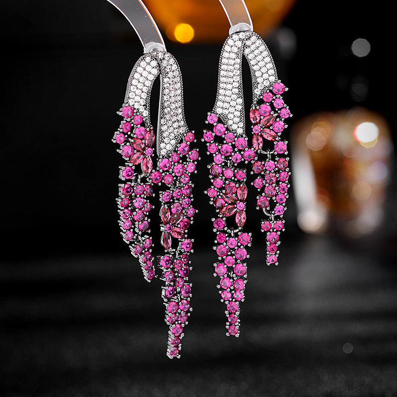 2025 2025 retro palace clothes exaggerated atmosphere ear jewelry elegant temperament dinner dress with long earrings