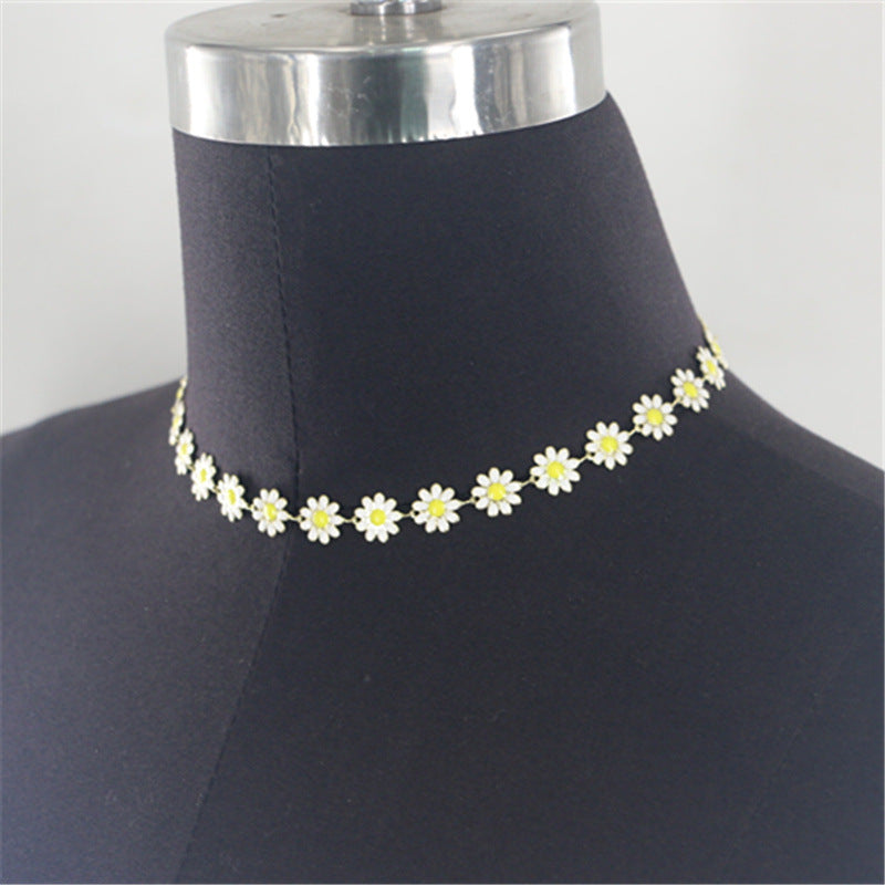2025 MW2623 2025 necklace fashion simple personality chrysanthemum flower accessories necklace collar collar