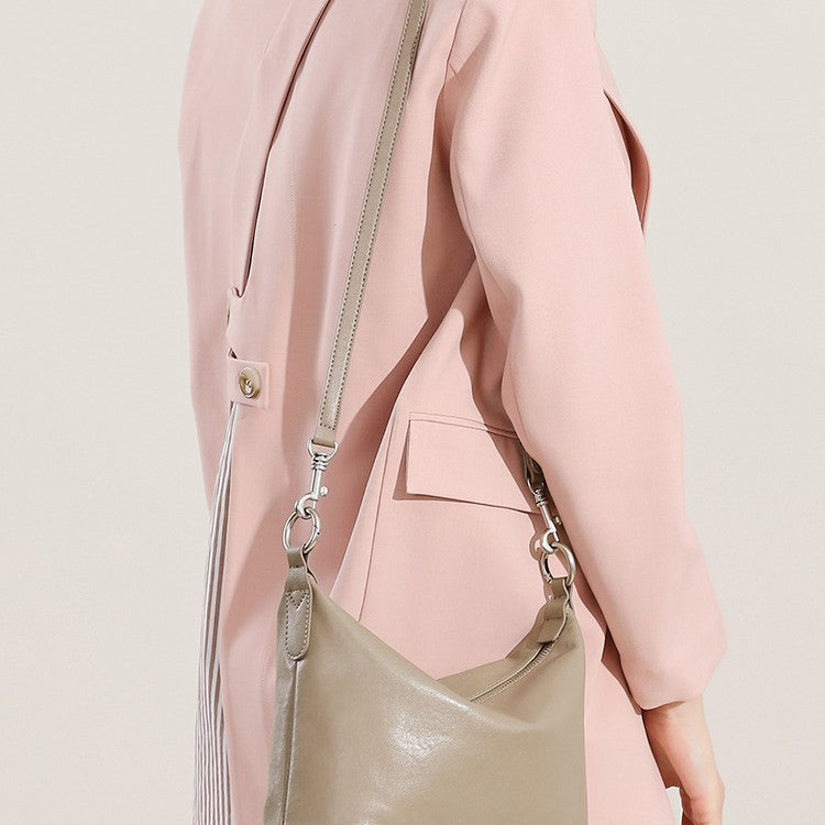 2025 Classic retro underarm bag new top layer vegetable tanned cowhide shoulder messenger bag