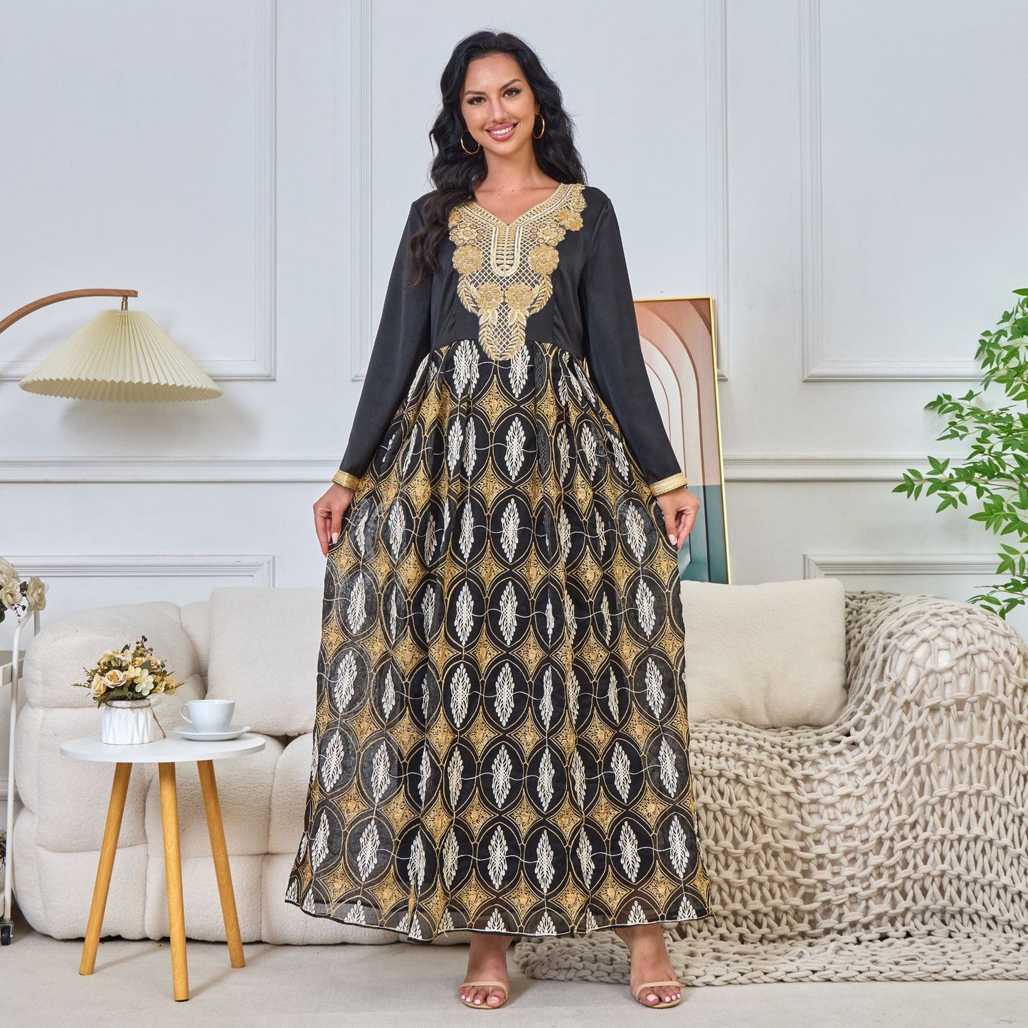 MT181 Muslim summer new robe Middle East Dubai embroidery elegant dignified V-neck dress dress
