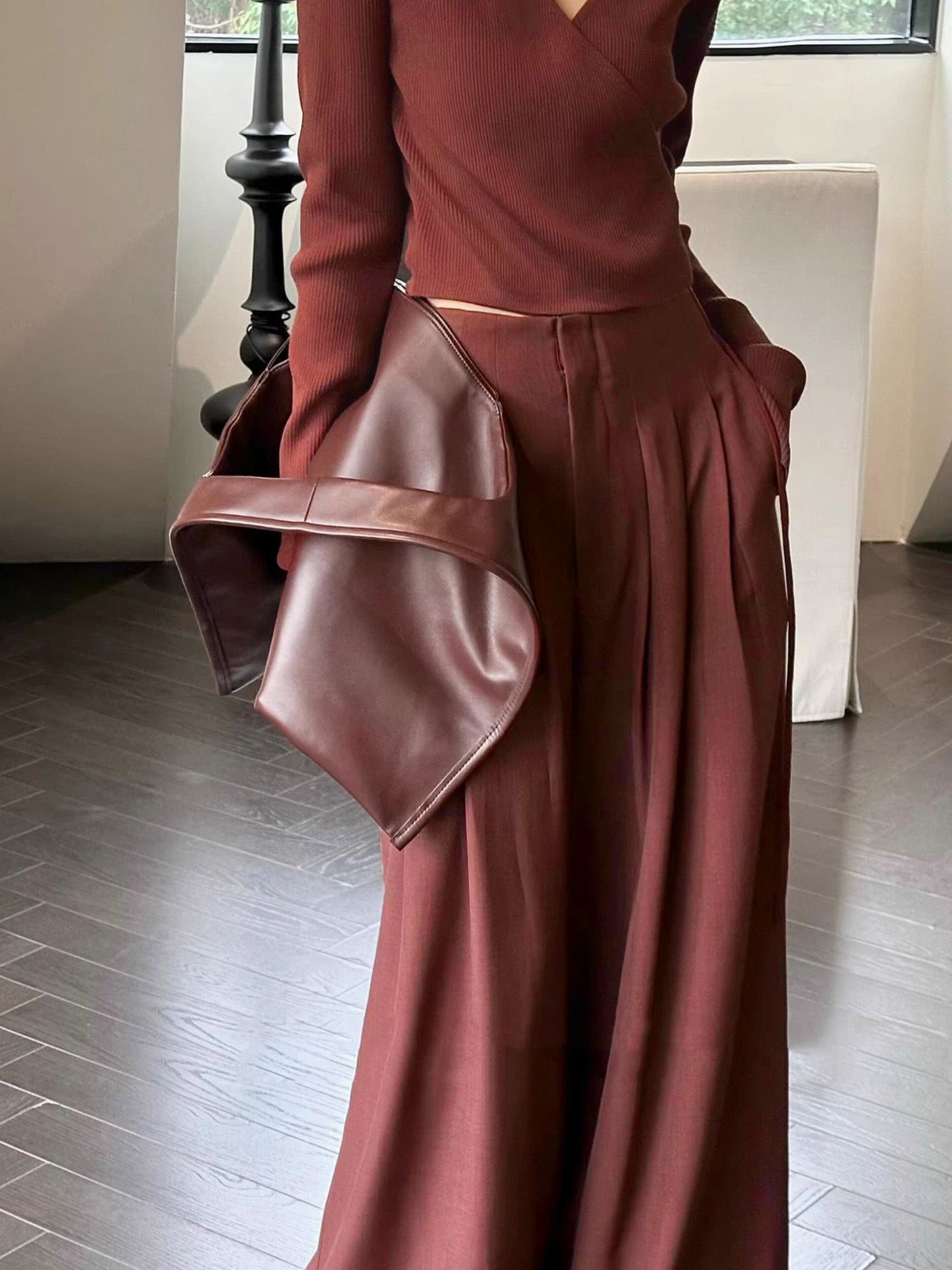 2025 Spot Angola burgundy V-neck sweater wide-leg pants two-piece set, new salt light ripe high-end commuter set