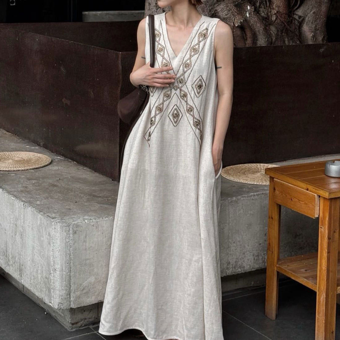 Designer Tencel linen retro national heavy industry special machine bead embroidery dress