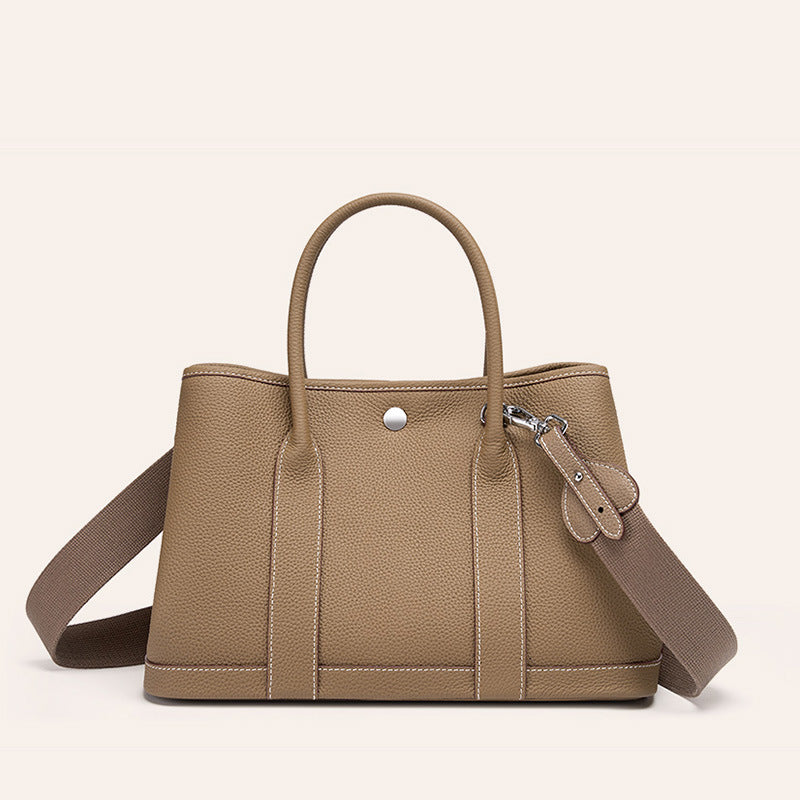 2025 First layer cowhide women's bag new shoulder messenger bag retro versatile portable large bag bucket bag
