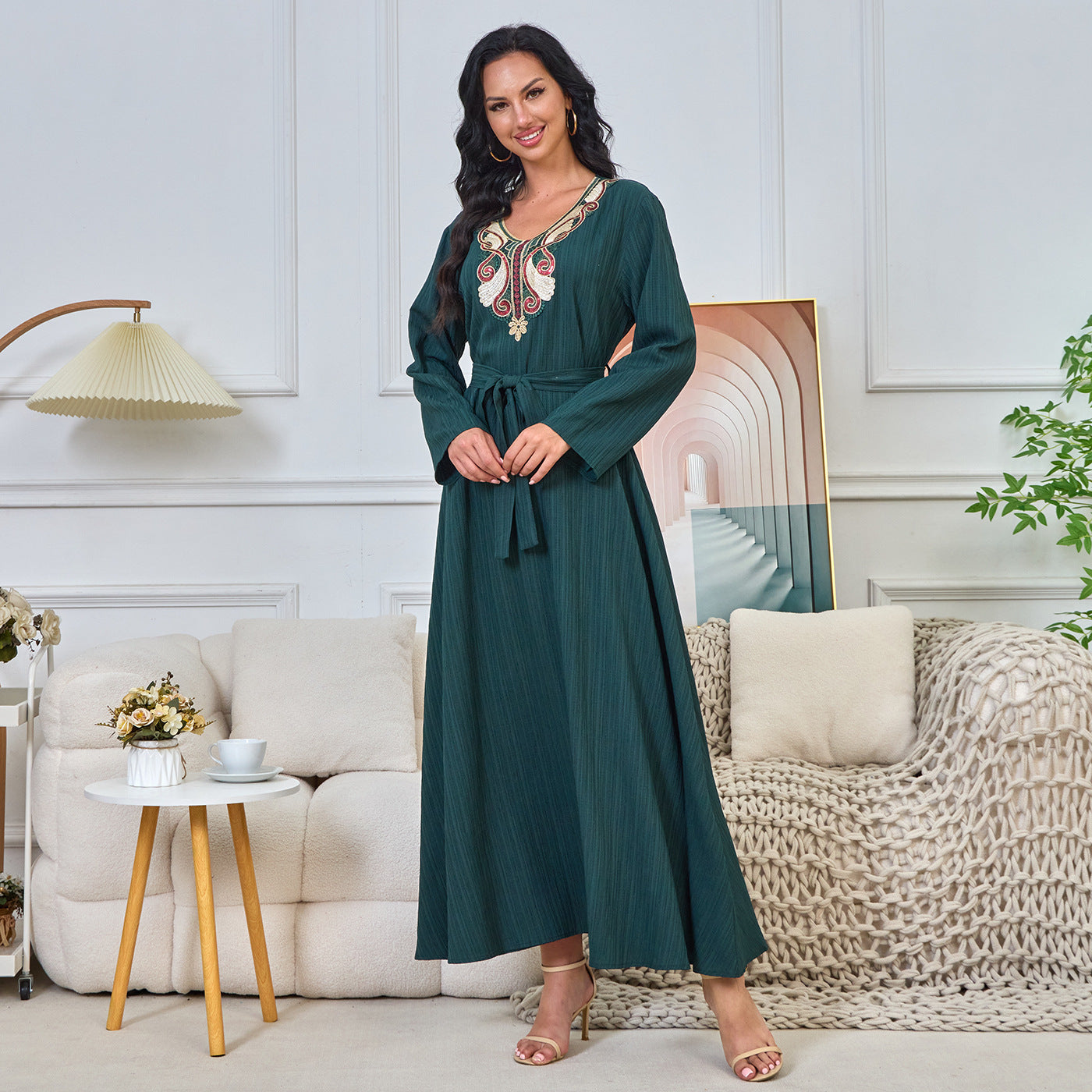 MT190 Middle East Popular and Dubai Popular trade embroidery collar flower dress Muslim elegant party dress dress