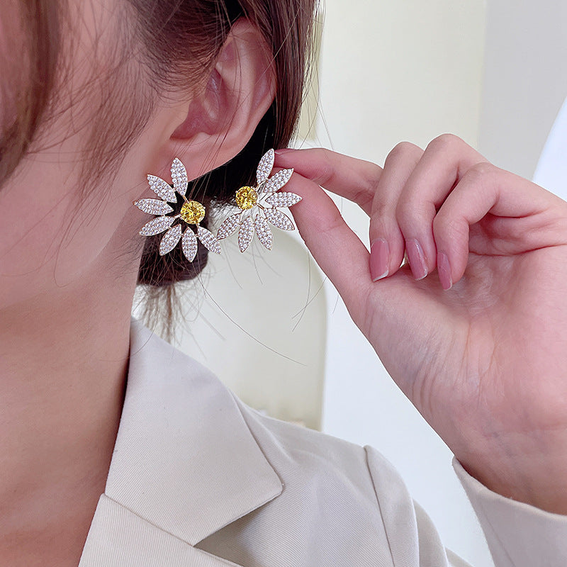 2025 new earrings slightly inlaid with colored zircon retro Hong Kong style 925 silver needle earrings women's flower stud earrings