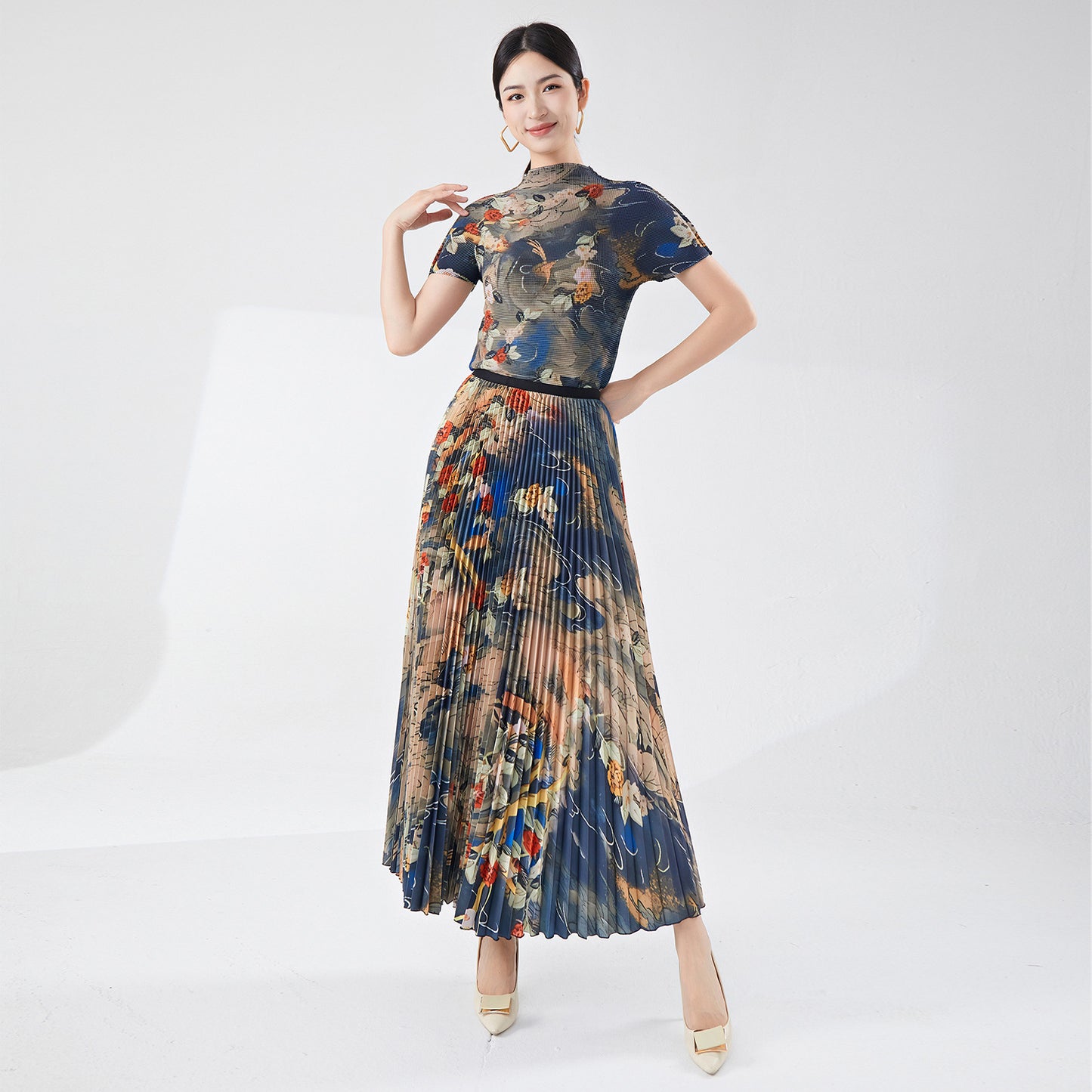 2025 suit women's clothing high-end sense summer retro temperament fashion printing small man unique suit skirt two-piece set