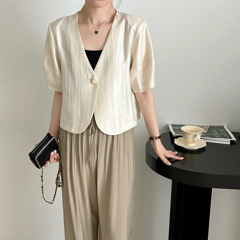 2025 , Korean loose cardigan with women's popular summer retro commuter temperament short top 2093