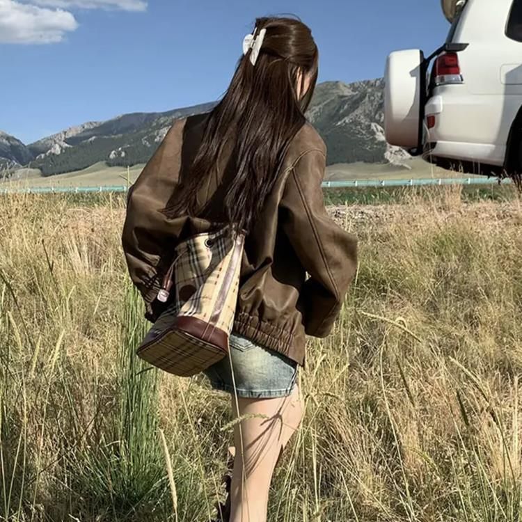 2025 spring clothing new popular locomotive clothing high sense super good-looking coffee leather jacket short jacket thin women