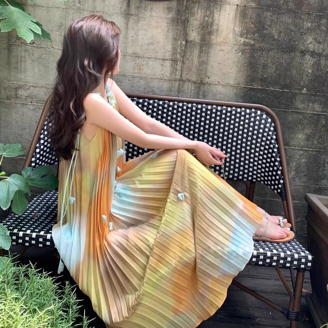 2025 popular summer new smudged sunset mottled suspender skirt women's flower organ pleated temperament lazy dress