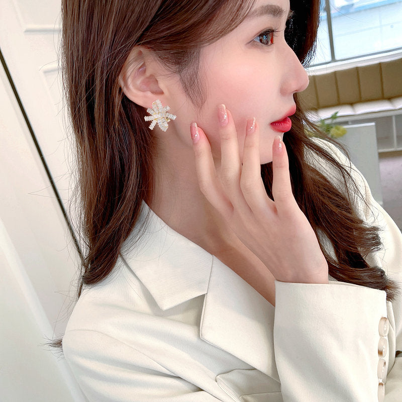 2025 S925 silver needle super flash zircon inlaid earrings women's light luxury high-end wedding earrings streamer bow earrings