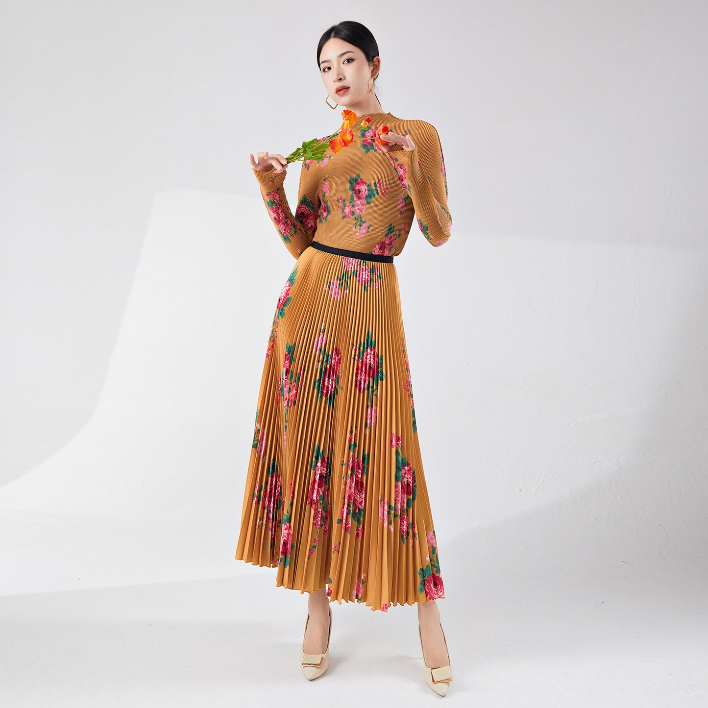 2025 Popularan Station Suit Skirt Spring Women's Design Sense Printed Long Sleeve T-Shirt Top Big Swing Skirt Two-piece Set