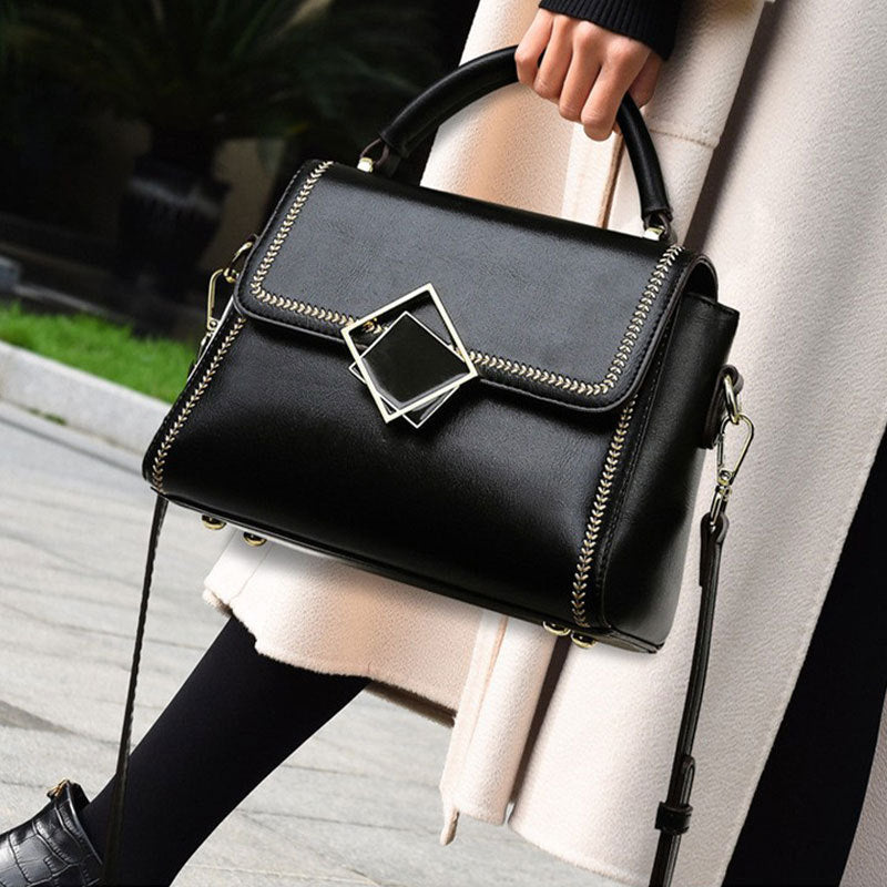 2025 Portable women's bag new fashion messenger bag large capacity temperament women's shoulder bag premium commuter handbag