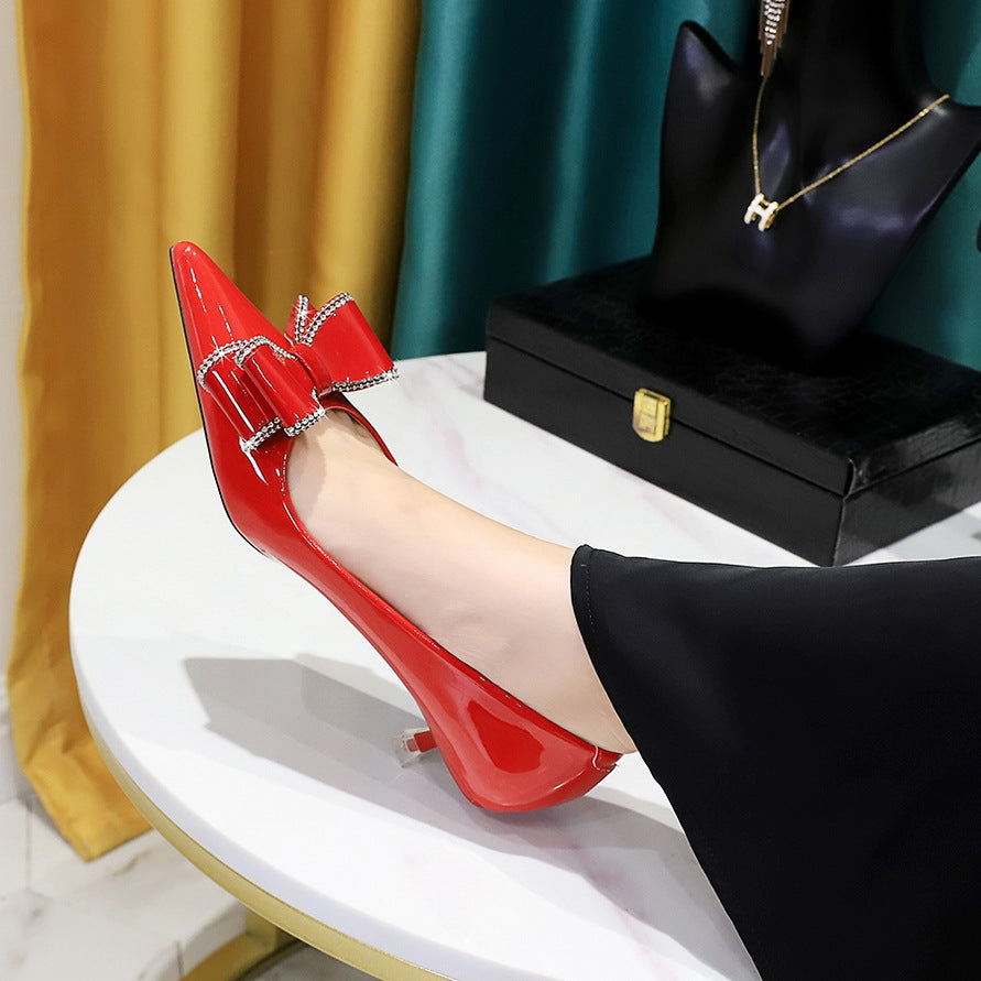 2025 237-H35 Korean version of fashion banquet women's shoes, thin heel, medium heel, shallow mouth, pointed head, patent leather rhinestone bow women's shoes