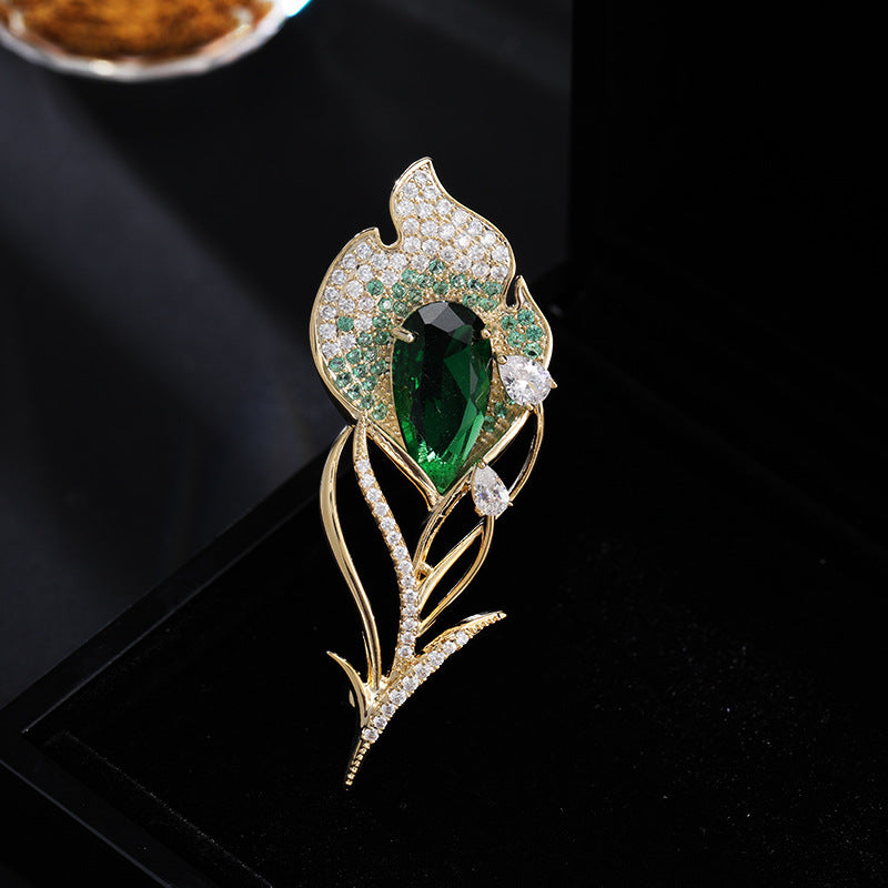2025 Autumn and winter high-end leaf feather brooch female exquisite elegance tulip temperament pin suit coat clothing accessories