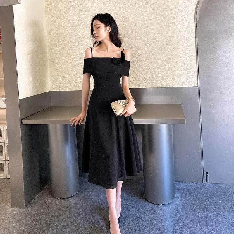 2025 Small black evening dress new light luxury niche high-end daily dress for women in autumn can be worn in spring