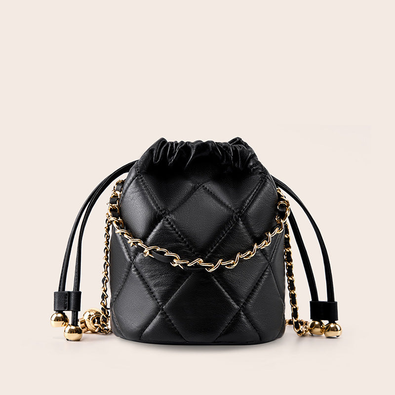2025 Calf leather first layer portable chain leather small bag popular new high-end bucket bag versatile shoulder messenger bag