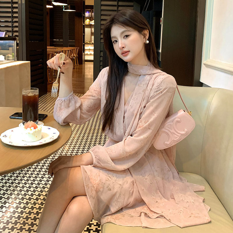 2025 Spring New Printed Retro High Waist Long Sleeve Skinny Dress Short Skirt 88237