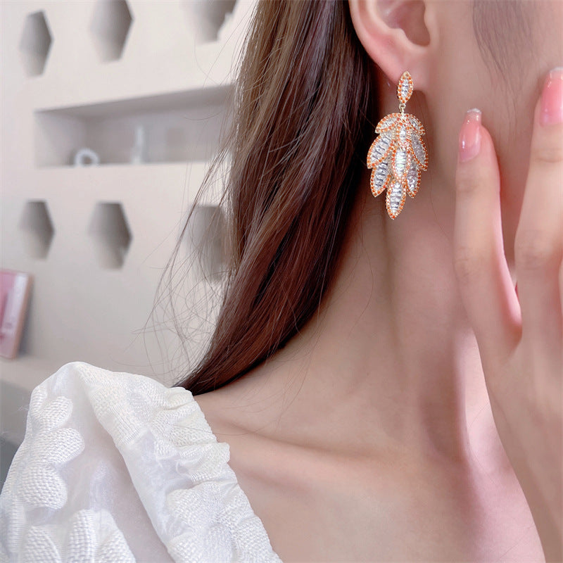 2025 Celebrity temperament light luxury super flash zircon inlaid earrings women's high sense multi-layer leaves exaggerated atmosphere heavy industry earrings