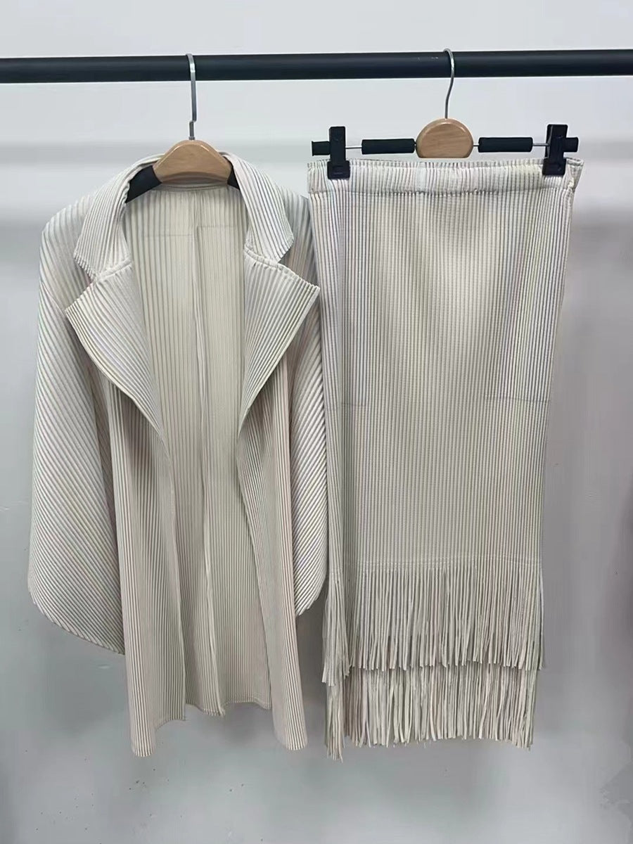 2025 New Popular trade suit women's high-end autumn and winter two-piece set, pleated coat, fringed skirt, a complete set