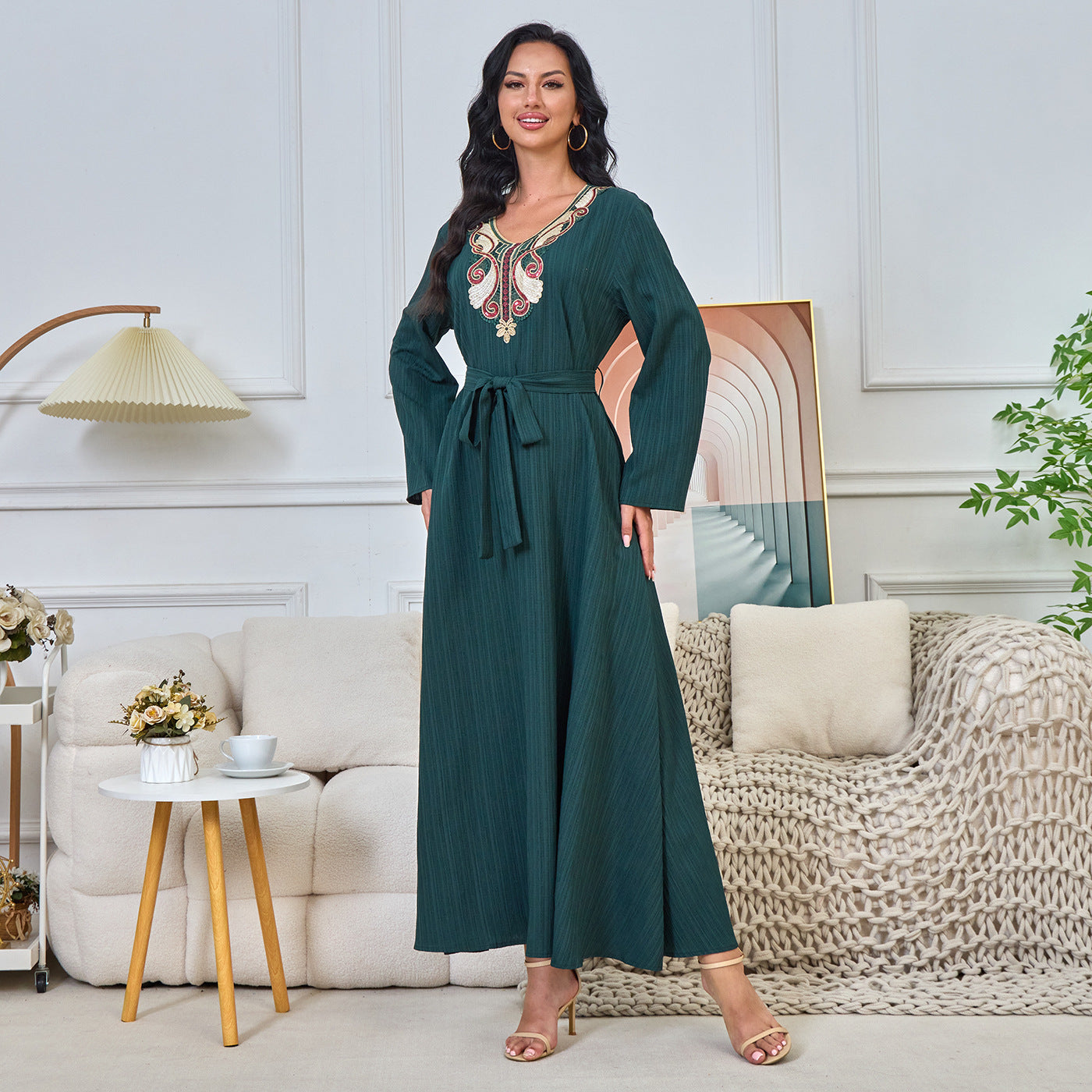 MT190 Middle East Popular and Dubai Popular trade embroidery collar flower dress Muslim elegant party dress dress