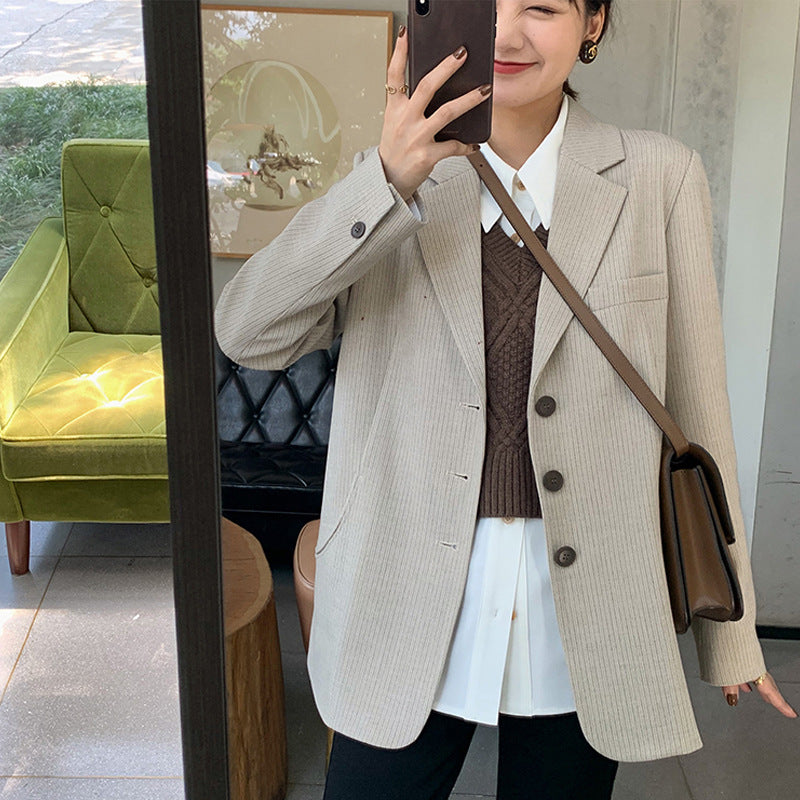 Return~ Spring main push! Excellent fabric molding and good texture arc pocket suit popular blazer