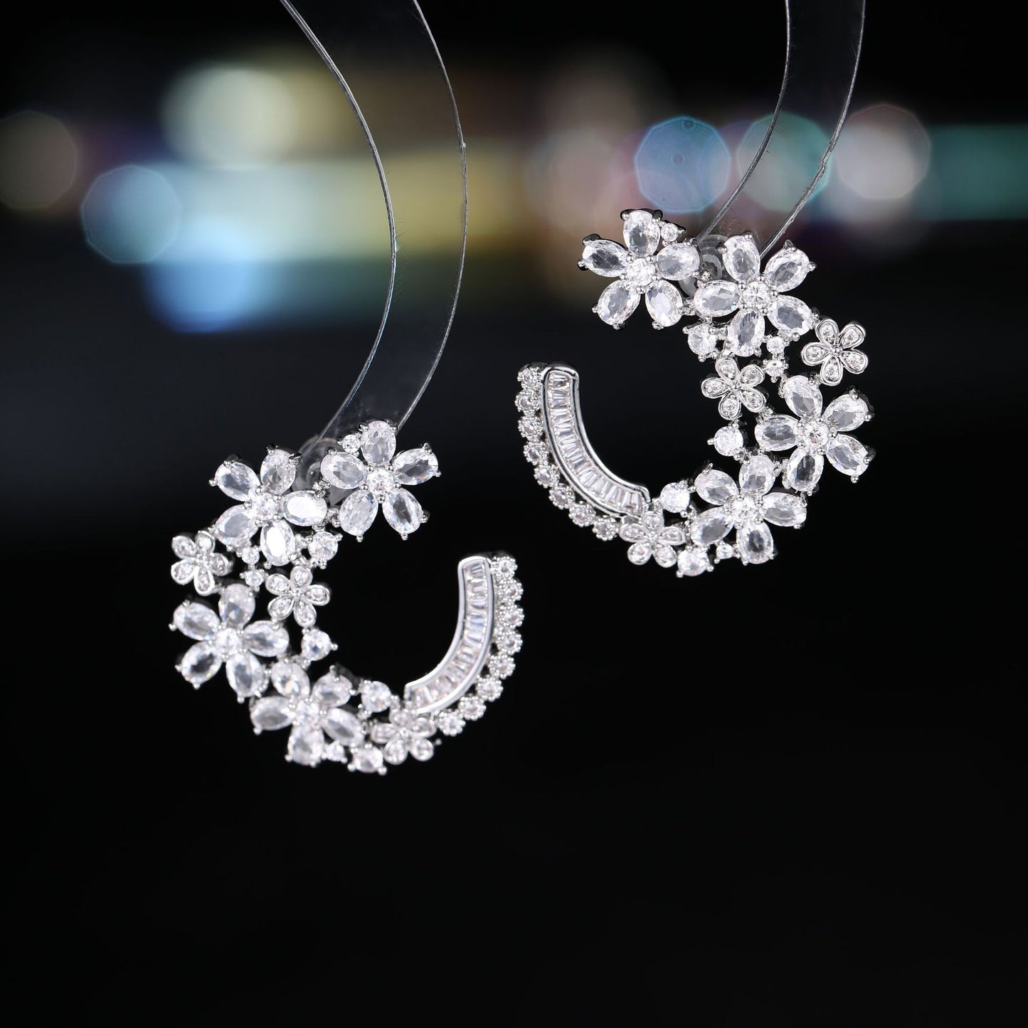 2025 Light luxury high-end zircon flower earrings niche design fresh temperament s925 silver needle elegant flower cluster earrings