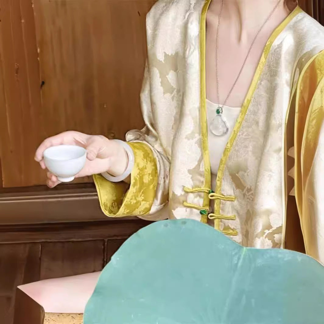 2025 Spot popular new Chinese style yellow button jacket top shorts two-piece set light mature style autumn women's clothing