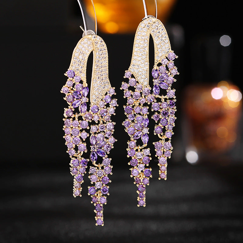2025 2025 retro palace clothes exaggerated atmosphere ear jewelry elegant temperament dinner dress with long earrings