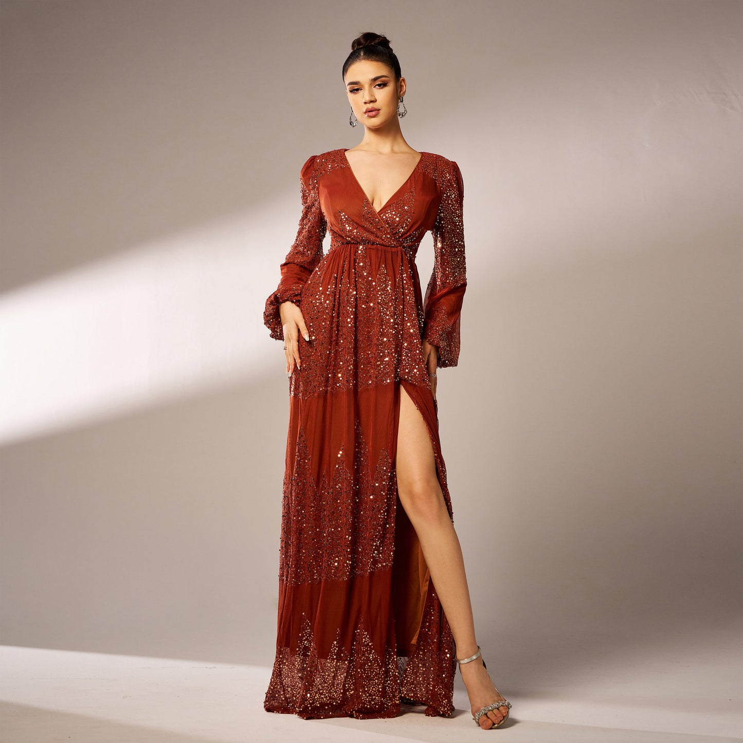 2025 high-end long-sleeved temperament V-neck sexy long sequined banquet evening dress bridesmaid dress women