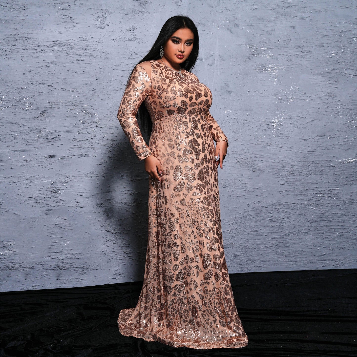 2025 Popular trade Popular, and the United States fat mm large size women's clothing long-sleeved round neck banquet sexy sequined evening dress dress