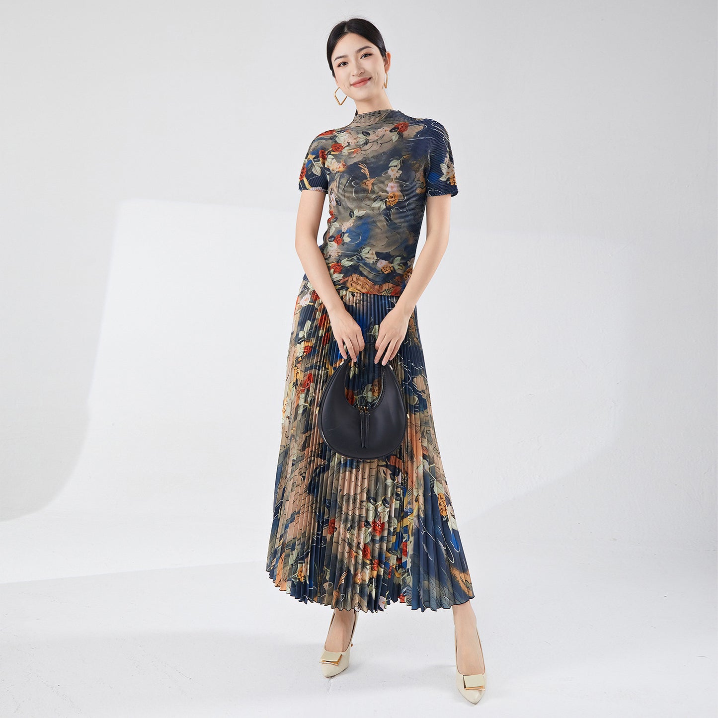 2025 suit women's clothing high-end sense summer retro temperament fashion printing small man unique suit skirt two-piece set