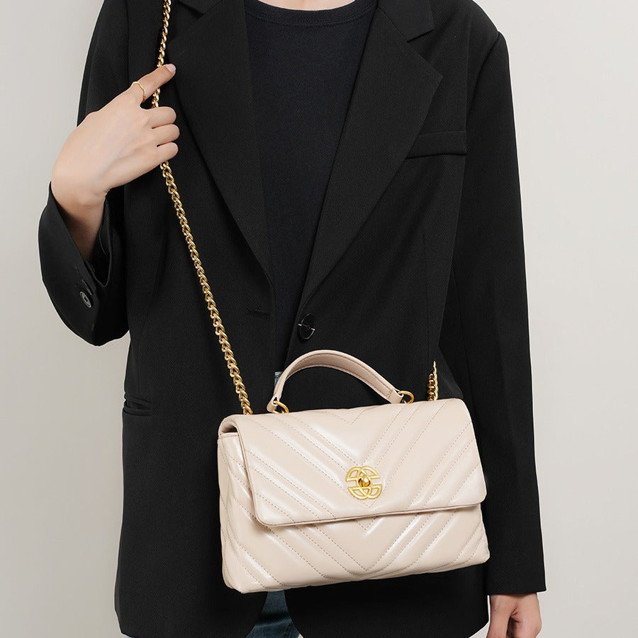 2025 Strictly selected underarm bag, new diamond chain bag popular leather women's bag, shoulder messenger bag, high-end sense