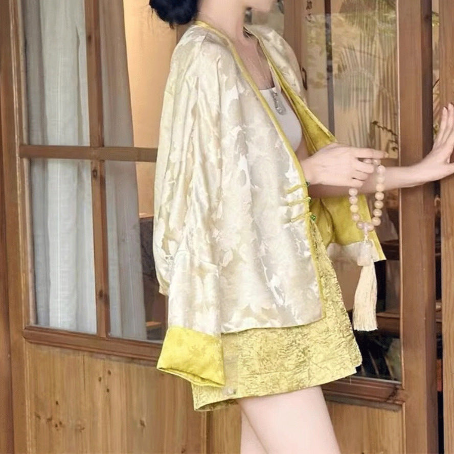 2025 Spot popular new Chinese style yellow button jacket top shorts two-piece set light mature style autumn women's clothing