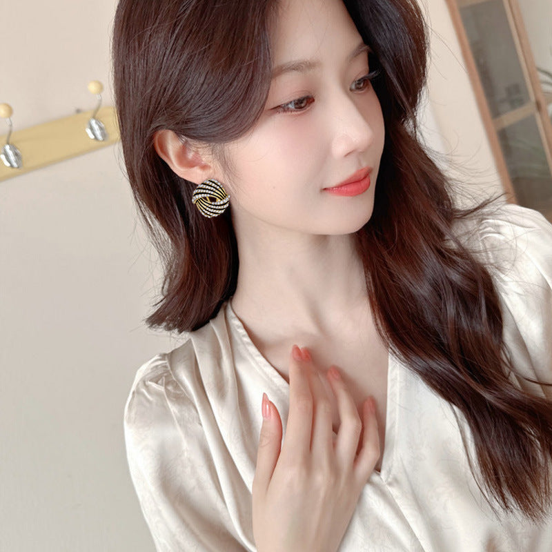 2025 New light luxury fashion black stripe full diamond stud earrings s925 silver needle niche high sense unique temperament exquisite ear buckle