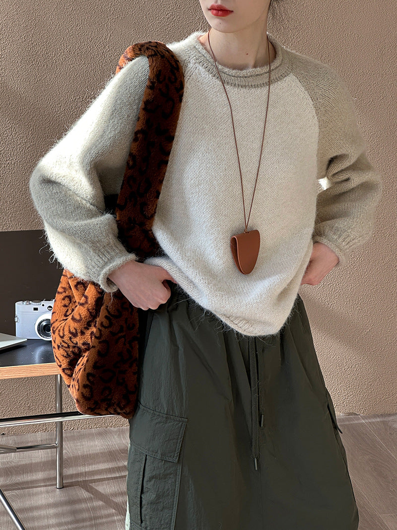 2025 popular autumn and winter new Korean design sense lazy wind round neck shoulder sleeve color matching knitted sweater 2465
