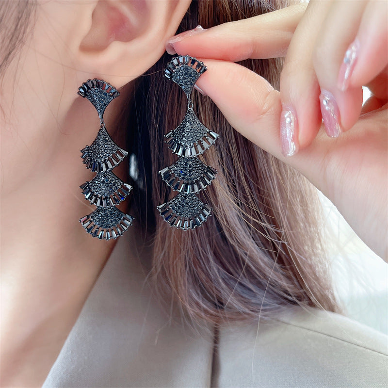 2025 retro temperament court style earrings fashion Internet celebrity hipster earrings long zircon fan earrings