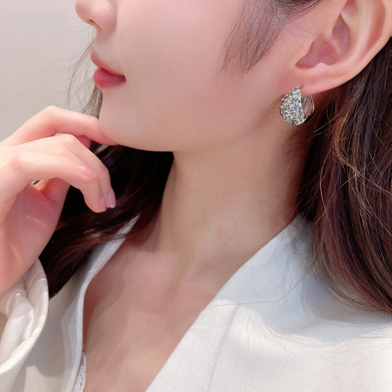 2025 Korean Internet celebrity temperament three-dimensional full diamond inlaid earrings 2023 new trendy niche design feeling water drop shaped ear buckle