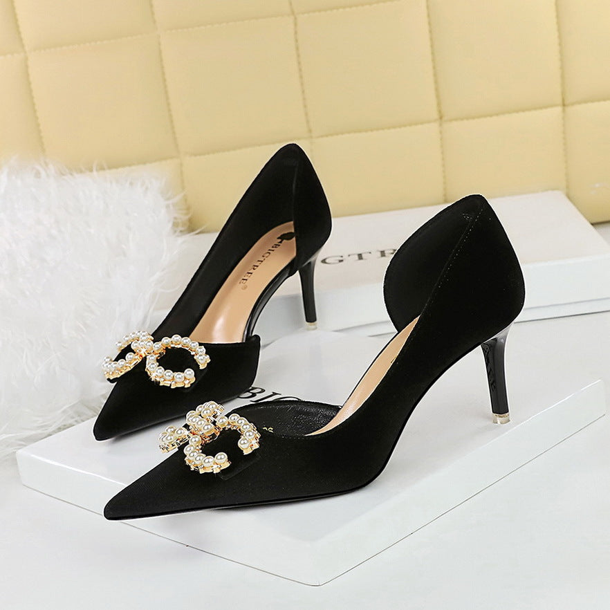 2025 1363-AK79 banquet women's shoes high heel suede shallow mouth pointed side hollow rhinestone buckle pearl bow single shoes