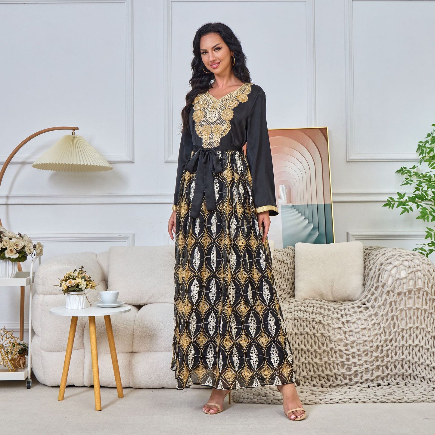 MT181 Muslim summer new robe Middle East Dubai embroidery elegant dignified V-neck dress dress