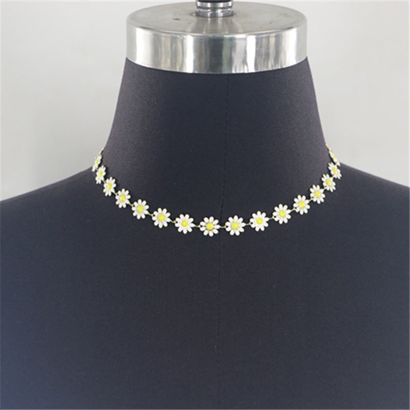 2025 MW2623 2025 necklace fashion simple personality chrysanthemum flower accessories necklace collar collar